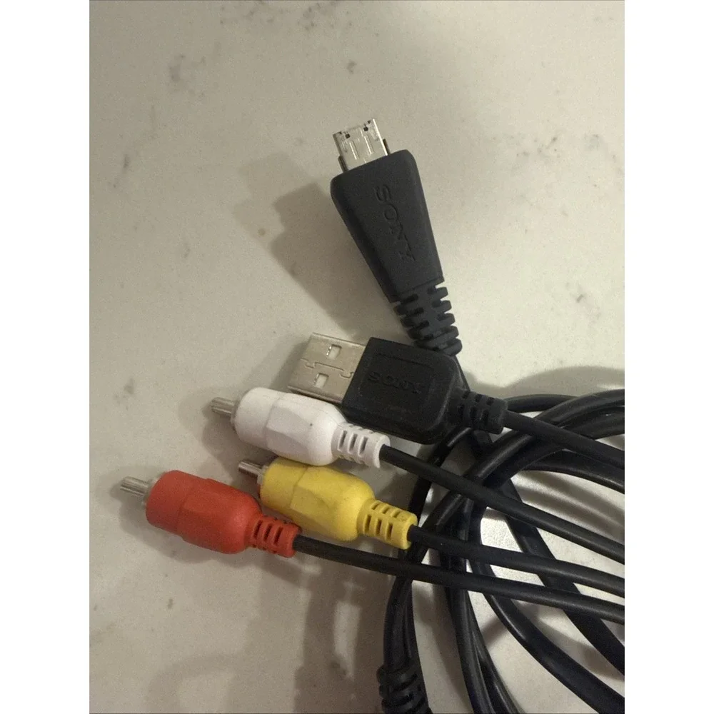 Sony Multi Terminal to RCA Male Camera Cable 1:3 Split Black